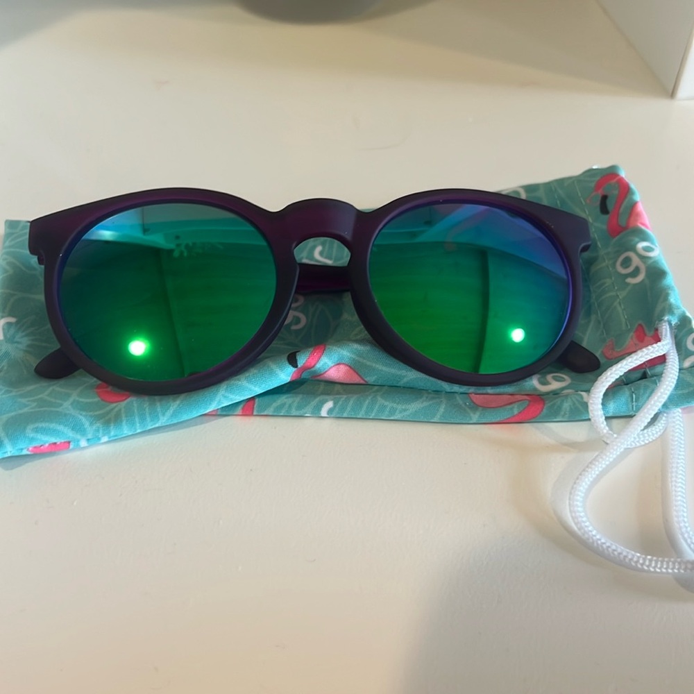Goodr sunglasses purple never been worn